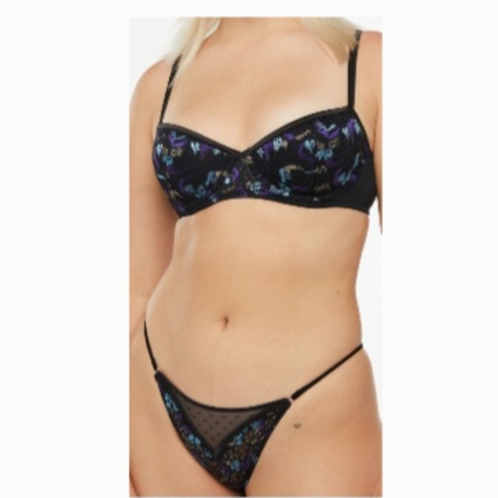 NWT Savage x Fenty Bra & Panties